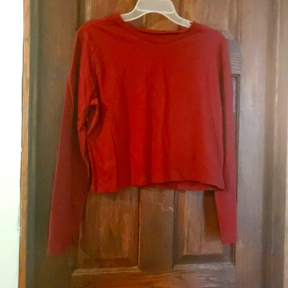 Wild fable maroon long sleeve t-shirt